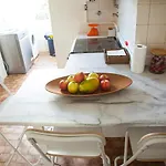 Ola ! Central Lightning Quiet View Garden 10mn Airport Apartman Lisboa