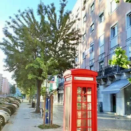 Ola ! Central Lightning Quiet View Garden 10mn Airport * Lisbon