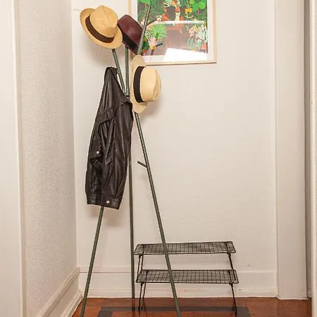 Ola ! Central Lightning Quiet View Garden 10mn Airport Apartment *