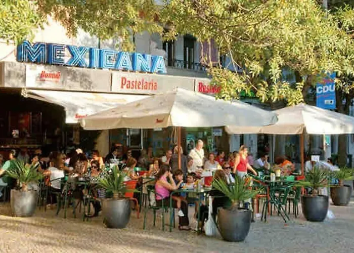 Ola ! Central Lightning Quiet View Garden 10mn Airport דירה *